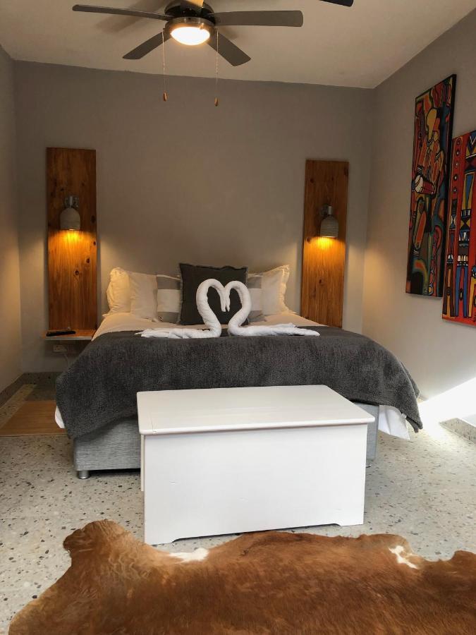 Khanyakude Self-Catering Accommodation 德班 外观 照片